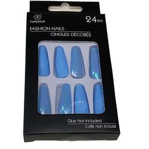 Ladybird blue fashion nails 24 pc